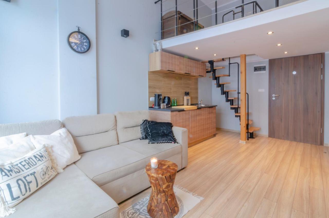 Holiday Home Loft Z Antresola I Balkonem Przy Plazy Miedzyzdroje Exterior photo